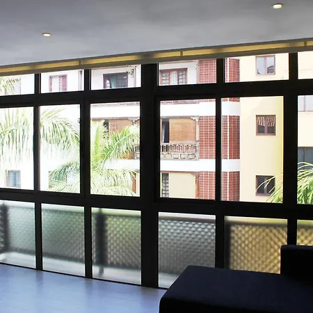 Prime Homes Puerto Cruz Central Deluxe Apt. بويرتو ذي لا كروز